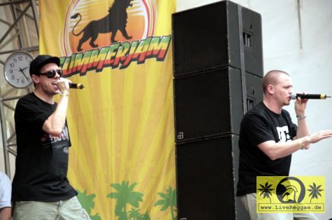 Hilltop Hoods (AUS) Summer Jam Festival - Green Stage - Fuehlinger See, Koeln - 5. Juli 2009 (9).JPG